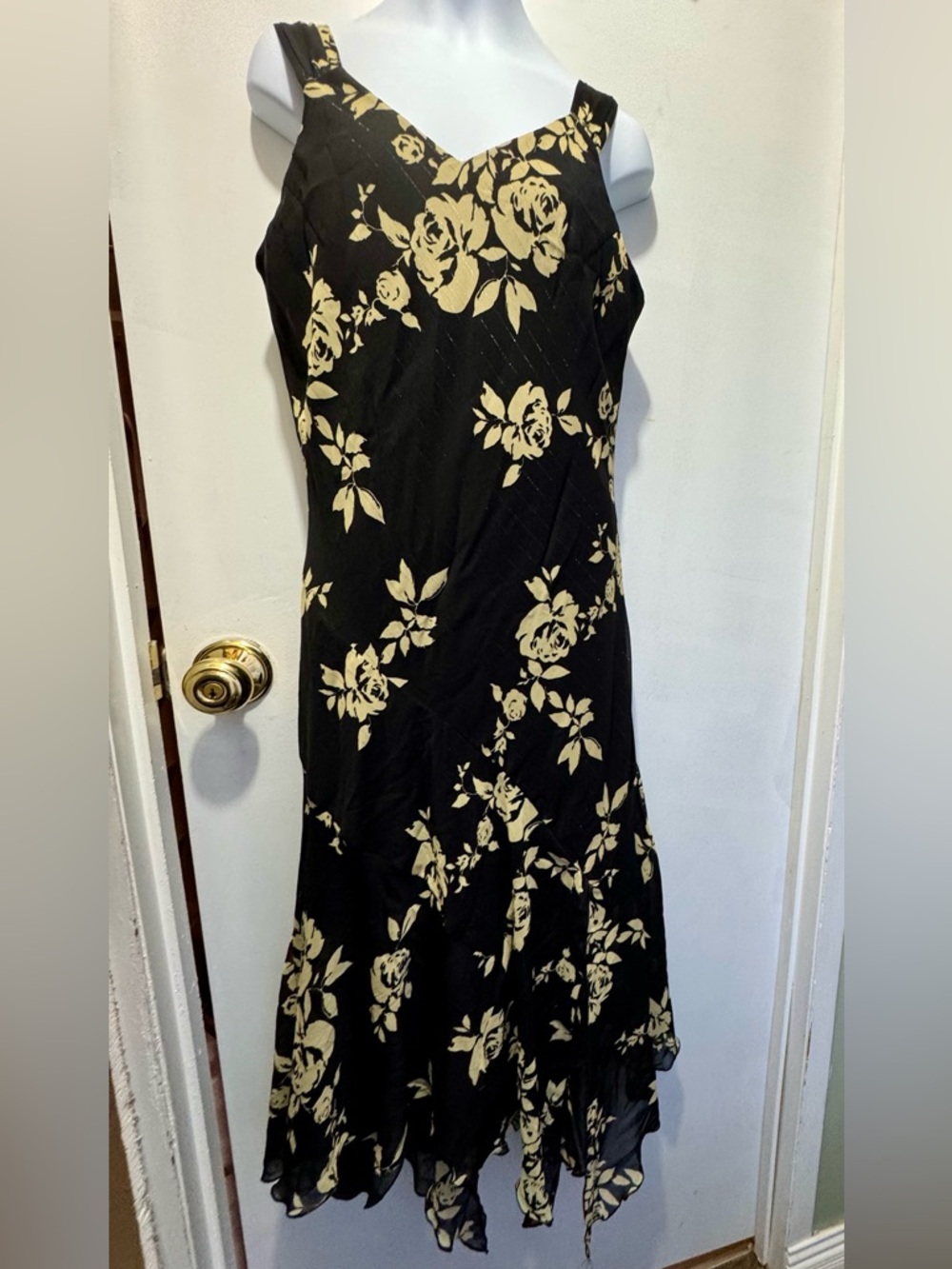 jonathan martin Black and Cream Floral V-Neck Midi Dress